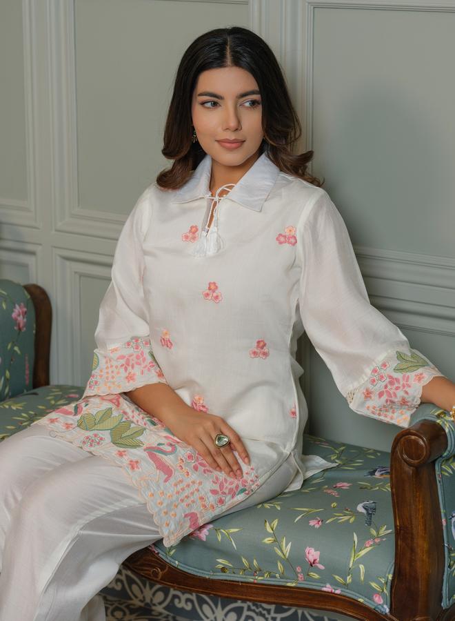 دي دبليو طقم منسق من تونيك بياقة قميص ومطرز مع بنطال للنساء - Image 3